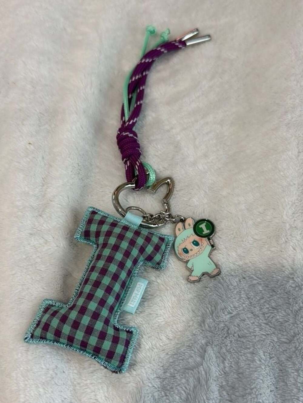 Pop Mart The Monsters Pin for Love Labubu Letter I Pendant Keychain